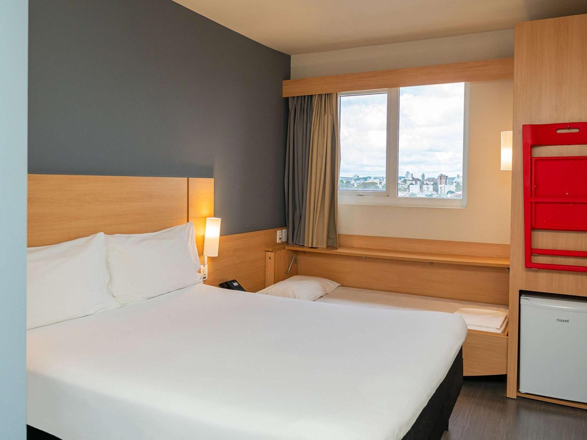 Hotel Ibis Chapecó Zewnętrze zdjęcie